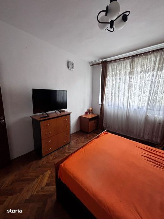 Apartament 2 camere/ zona Crangasi/ Metrou/ Parcare