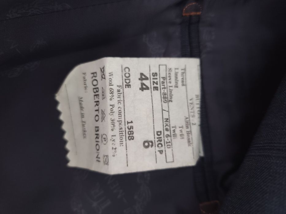 Продам Костюм тройка