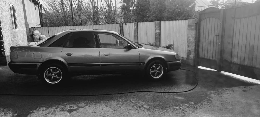 Продам авто ауди с4