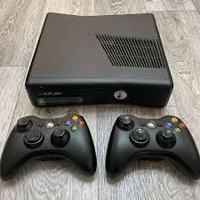 Xbox 360 прошитый 47 игр закачено