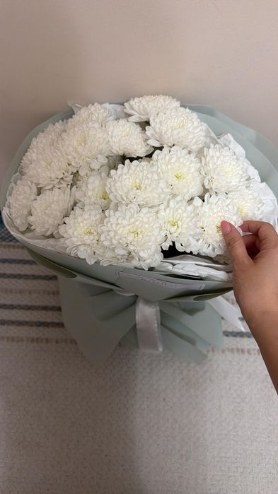 Красивые букеты цветов(их 2)