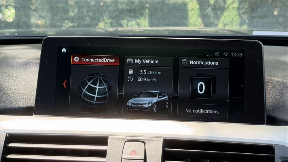BMW 318D Automat / 3 Butoane / Bord Digital / Harman Kardon / Carplay