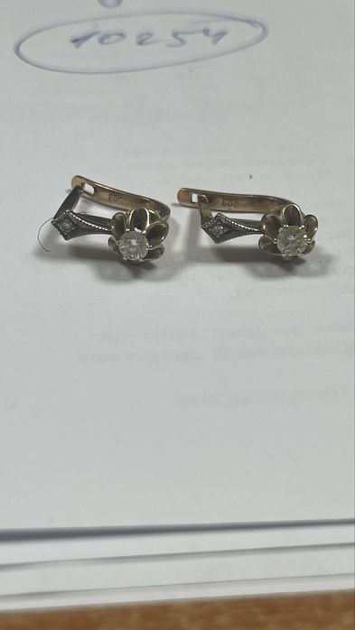 Серьги с бриллиантами