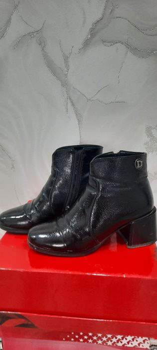 Отдам даром обуви