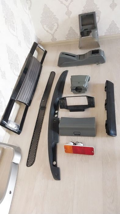 Аксесуари на Дамас и Лабо