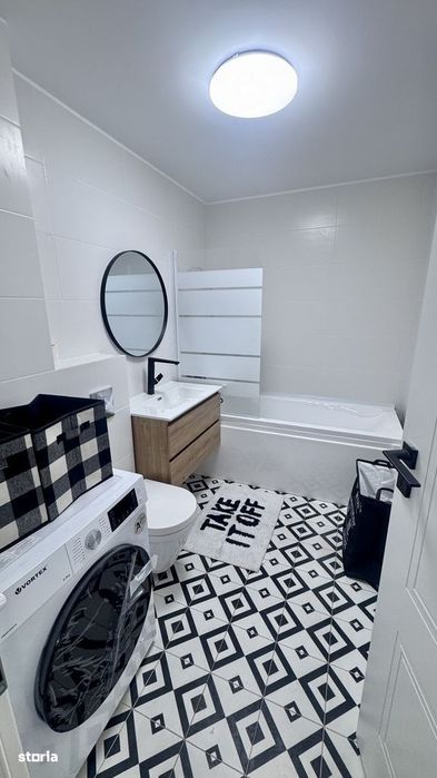 Studio modern prima inchiriere | parcare | metrou | aer conditionat.