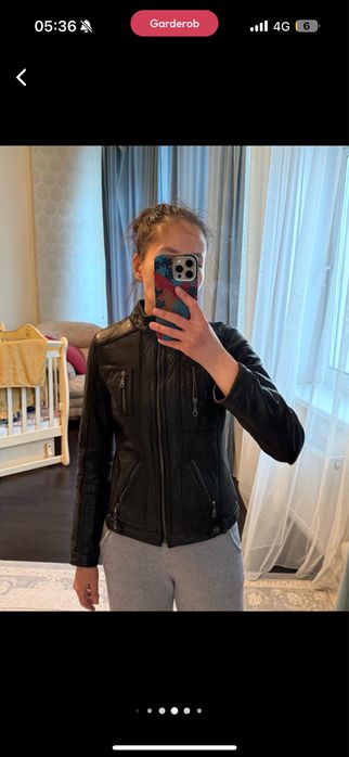 Кожанная куртка DKNY