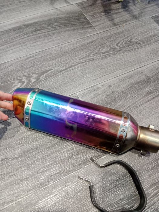 продам сток Akrapovish без колено