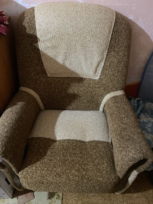 Диван и два кресла комплект