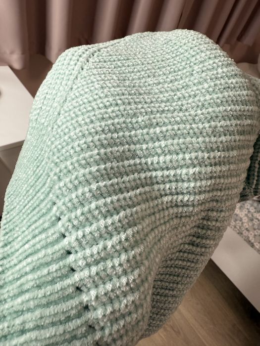 Тюркоазен пуловер