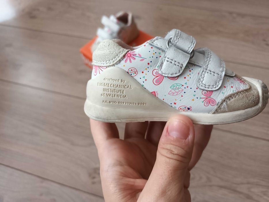 Обувки за прохождане Biomecanics, 18 номер