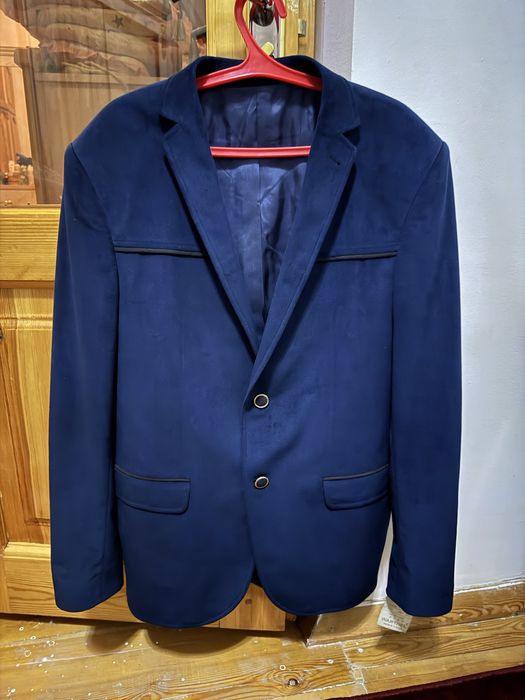 Продаю пиджак в хорошем состоянии