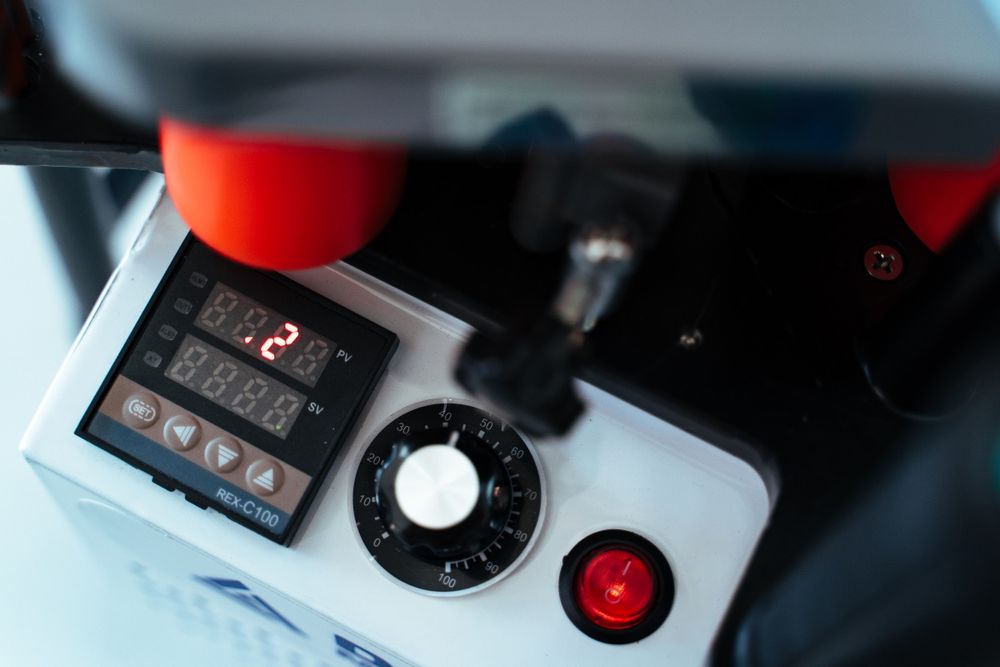 Кромкооблицовочный станок DELTAMACHINERY DM-100