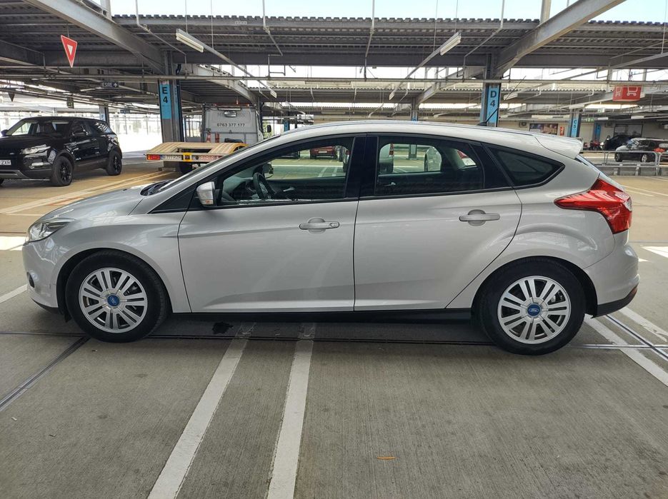 FORD Focus 2011 — imagine 2