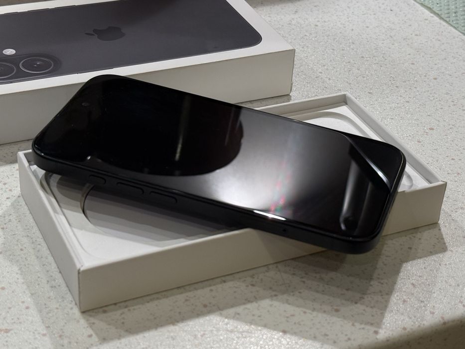iPhone 16 128GB Black – Перфектен, 95% Батерия, ГАРАНЦИЯ!