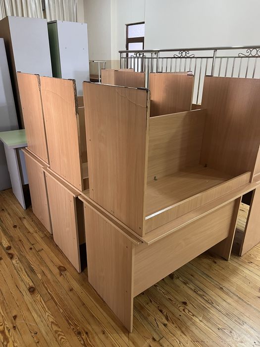 Продаю столы для комьютера