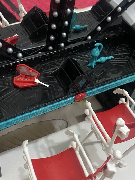 Монстер Хай Игрушечный набор гримерка