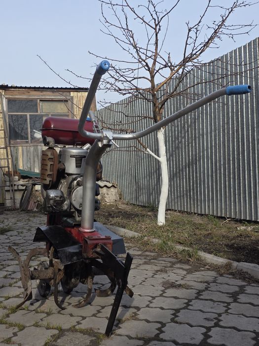 Продам культиватор. Крот.