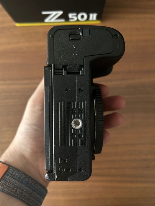 Nikon Z50 II - 657 кадъра, гаранция, отлично състояние