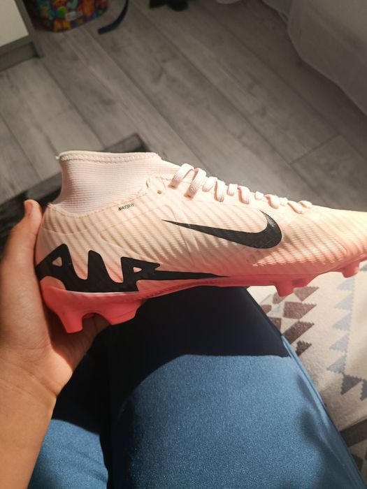 Vând Nike mercurial
