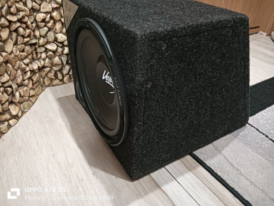 Bas auto blaupunk de 10" 200 w rms 2 x 4 ohm