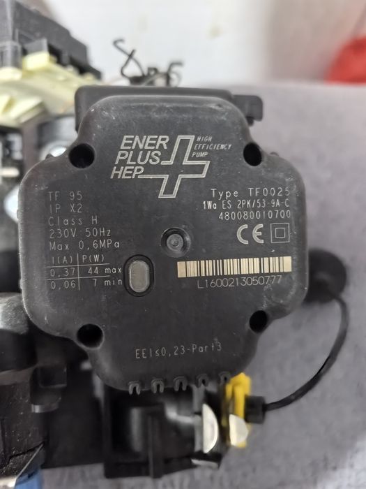 Vând piese centrala termica ariston cares premium