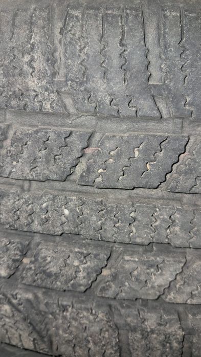 Cauciucuri iarna + jante 185/65/r15