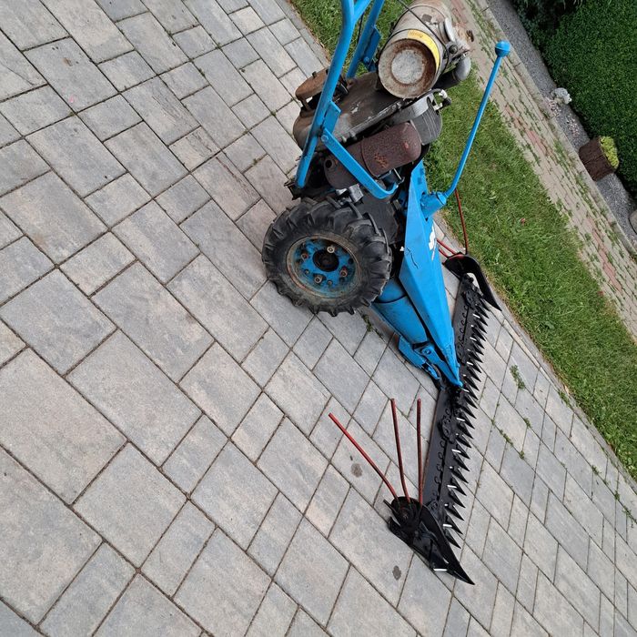 Motocositoare woogel noot cu motor de 9 cai