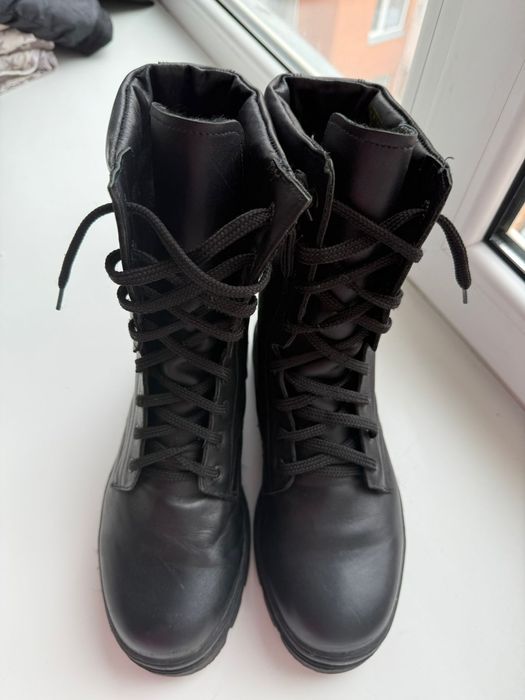 Продам берцы новый