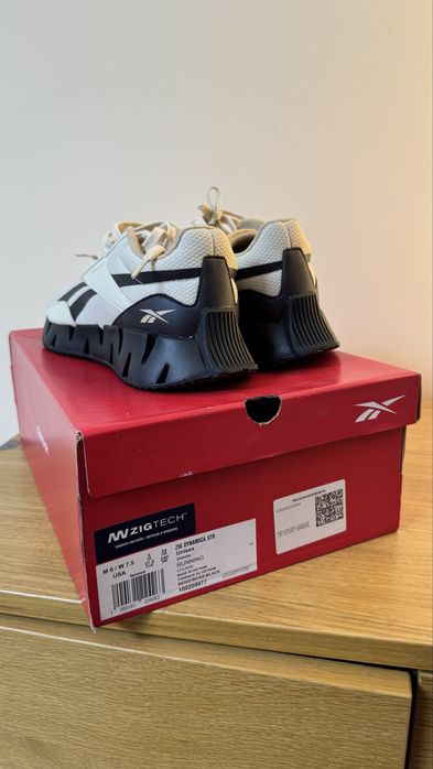 Кроссовки Reebok