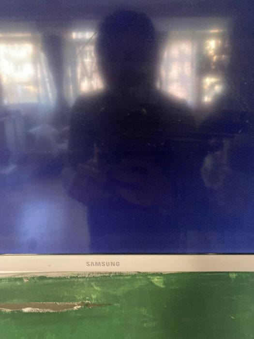 Телевизор Samsung 49 инча