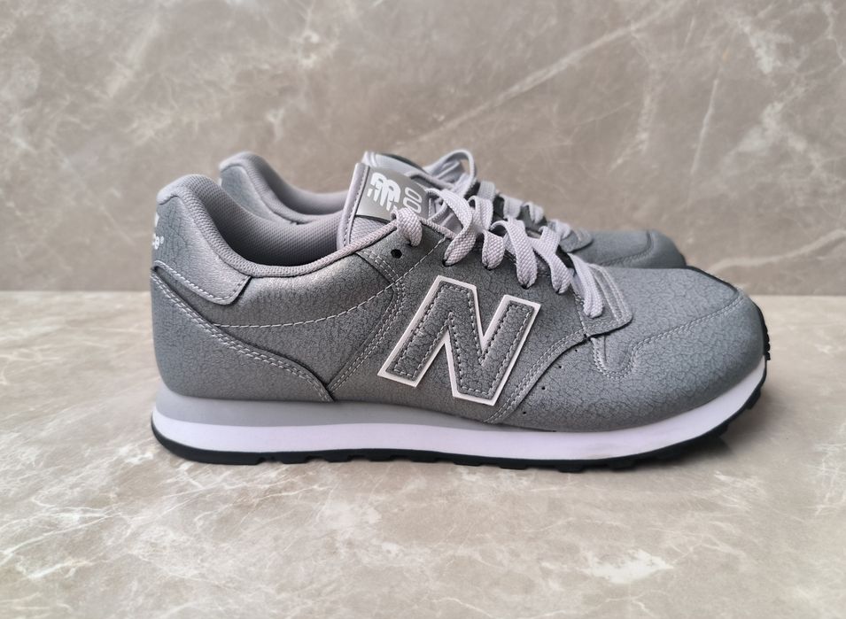 Сникърси New Balance номер 39