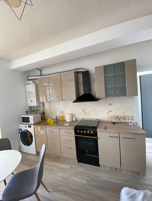 Inchiriez apartament 2 camere termen lung