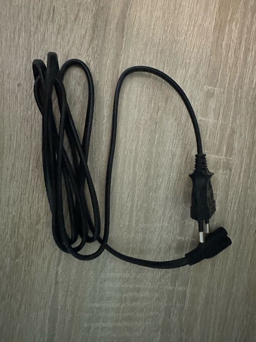 Продавам PS 5 в перфектно състояние