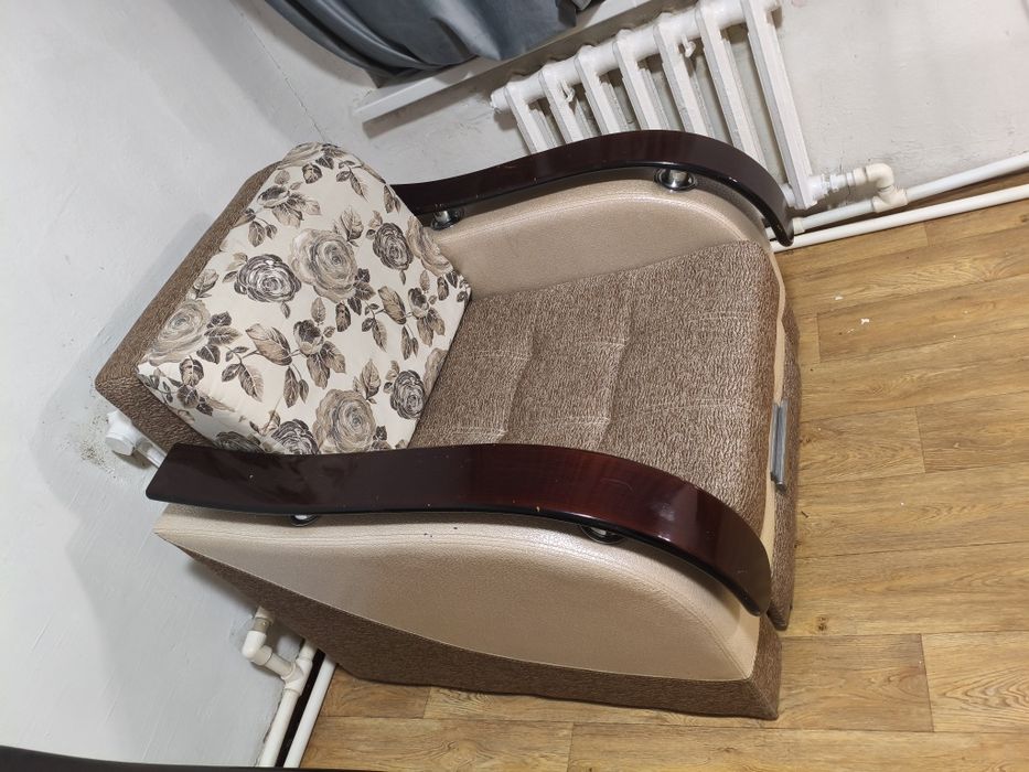 Срочно продам кресло