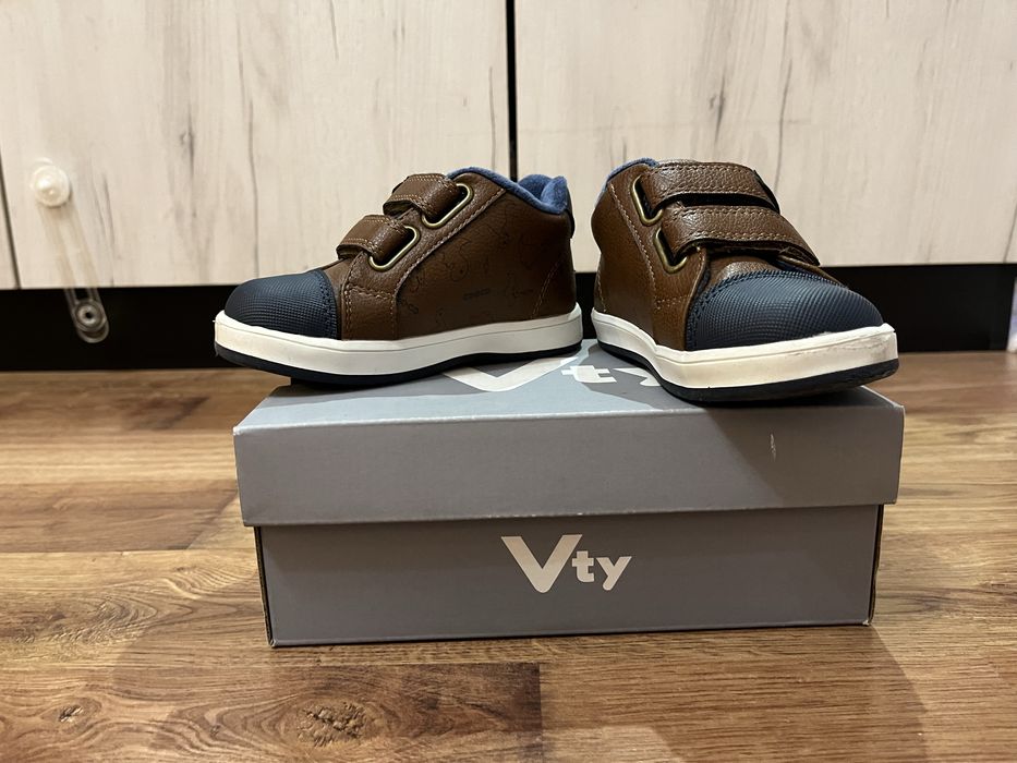 Топли детски обувки Vty