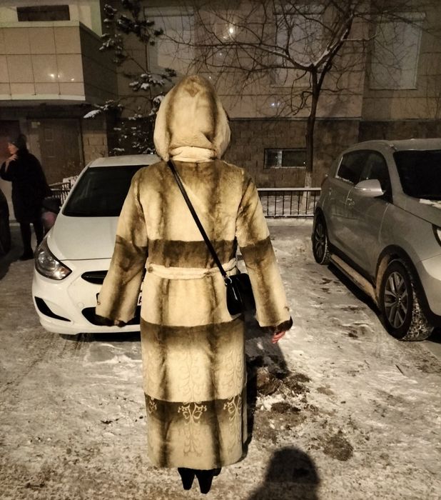 Продам очень теплую шубу бобёр