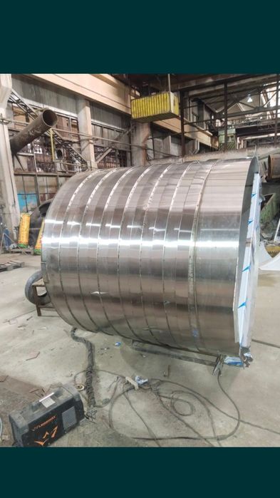 Нержавеющие емкости на заказ. Изготовления оборудования