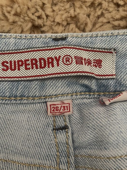 Jeansi superbi superdray de calitate