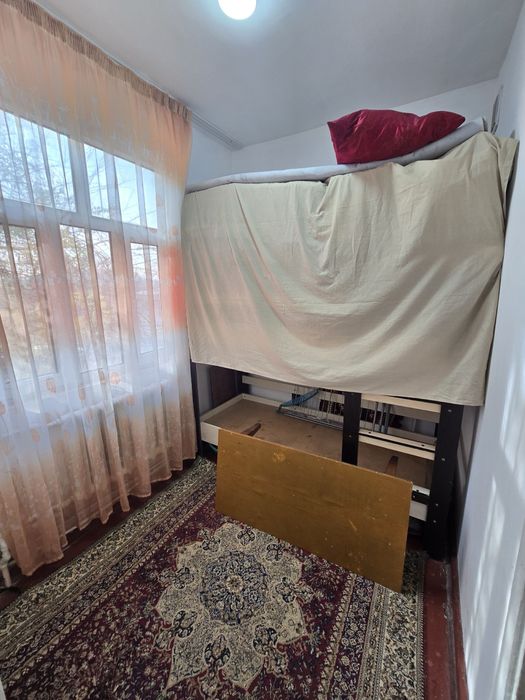 Феруза Продается квартира 1/2/4 балкон 1.5х3 ор-р: Школа 205