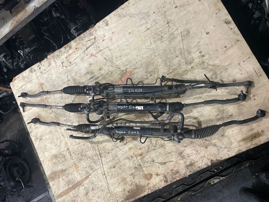 Рулевая рейка Toyota Sienna