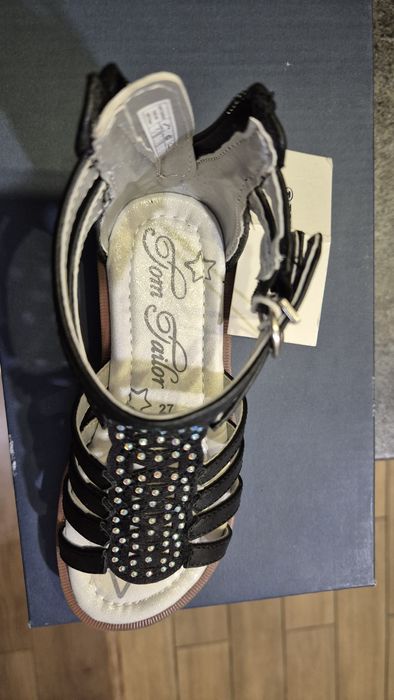 Нови сандали на Tom Tailor