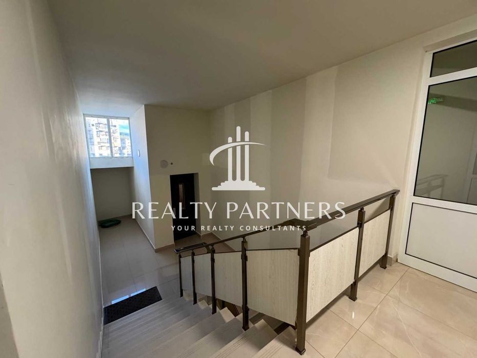 Продава се Тристаен апартамент в Перник, Изток - 100 кв.м за 714 €/кв.м - Снимка #12