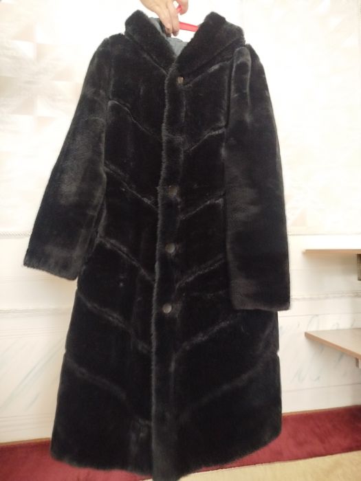 Женский плаш. Бир томони плашовка,бир томони шўба