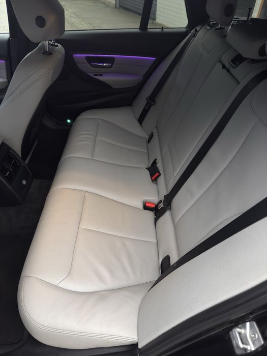 328i xDrive , Automata , Head-Up Display, Pdc, Navi mare , Recaro etc