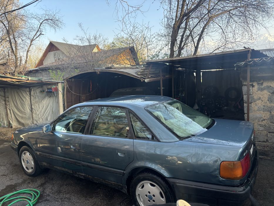 Продам Audi100с4