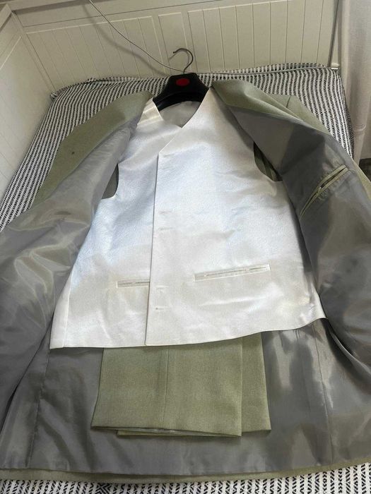 Costum barbatesc