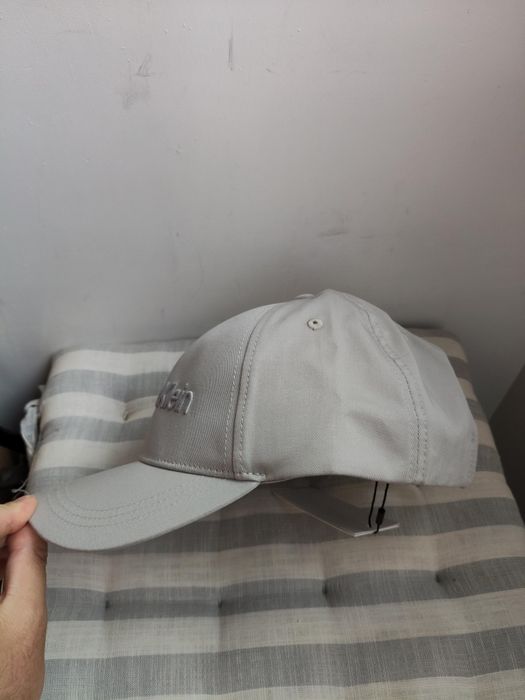 Calvin Klein șapcă unisex cu logo brodat culoare gri noua originala