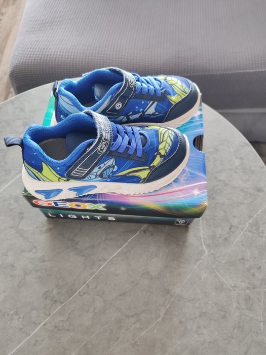 Детски маратонки GEOX Light, Skechers Lights