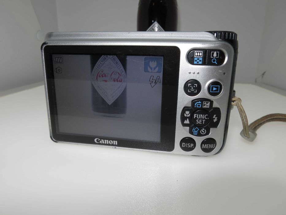 Canon PowerShot A3000 компактен фотоапарат цифрова камера отличен